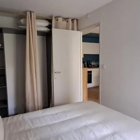Apartment Centre Du Val Andre - En Rez De Jardin Avec Terrasse Et Jardinet - A 150 M