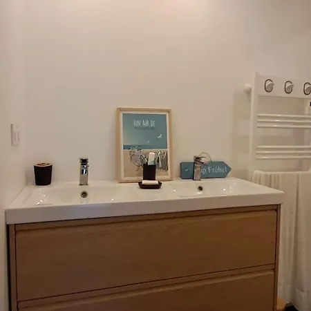Apartment Centre Du Val Andre - En Rez De Jardin Avec Terrasse Et Jardinet - A 150 M *