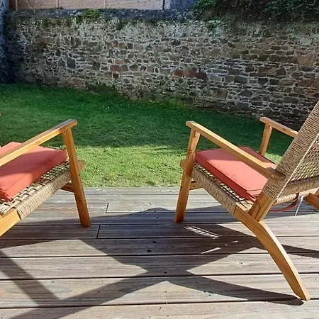 Apartment Centre Du Val Andre - En Rez De Jardin Avec Terrasse Et Jardinet - A 150 M Pleneuf-Val-Andre